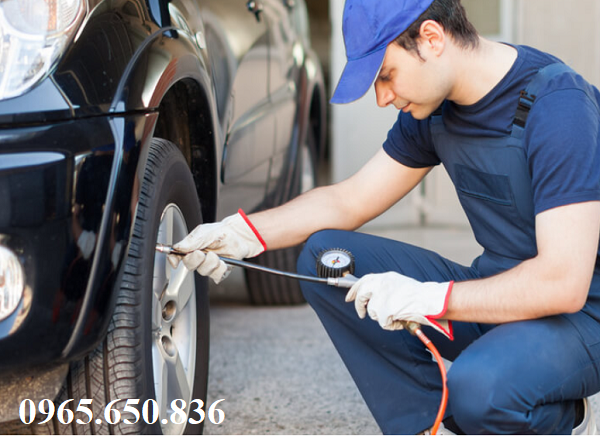 Cách xem đồng hồ đo áp suất lốp