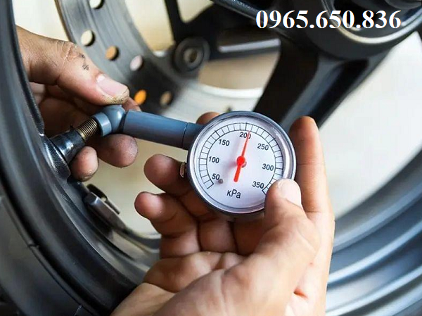 Cảm biến áp suất lốp xe